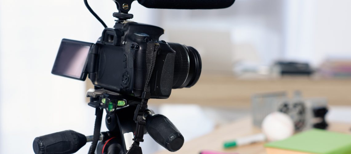 digital camera with microphone for shooting video blog at home